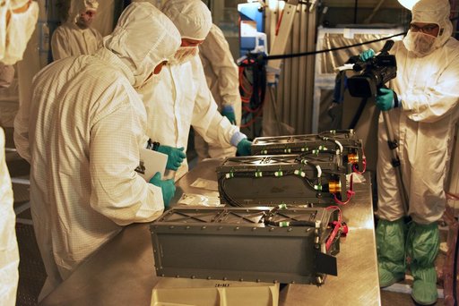 Delta II ICESat-2 PPOD Installation