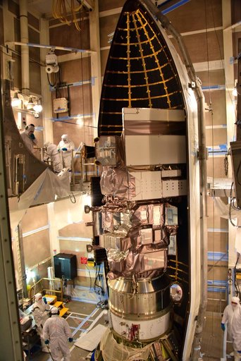 Delta II ICESat-2 Encapsulation