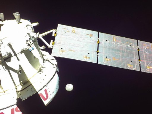 Flight Day 15: Orion and the Moon
