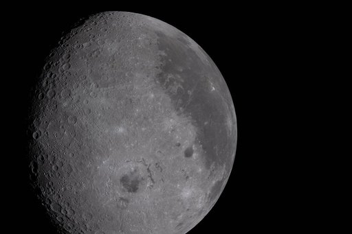 Capture My Good Side –The Moon