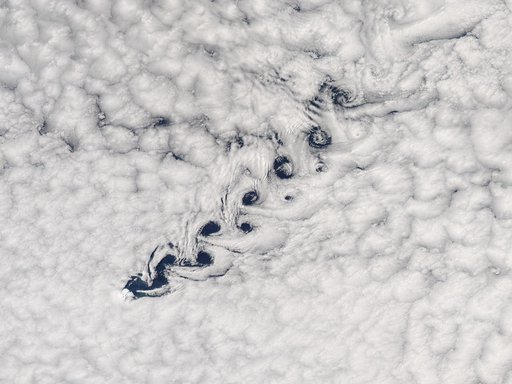 Cloud vortices