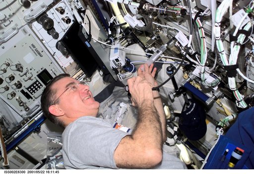 Voss at ADVASC Growth Chamber in Destiny module