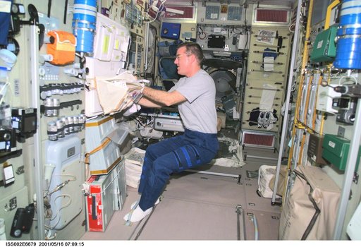 Voss with stowage bag in Zvezda module