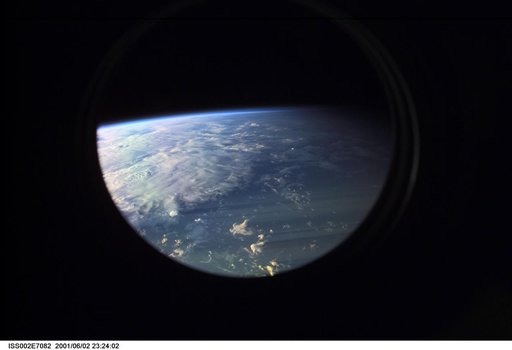 Earth limb taken by the Expedition Two crew