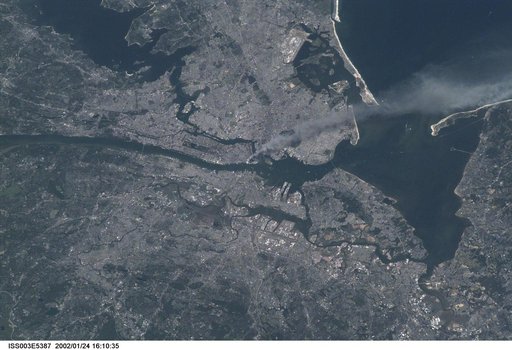 Earth observation images of New York City taken during the Expedition Three mission