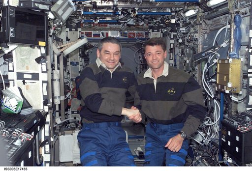 Expedition 5 and STS-112 Commanders in-flight portrait