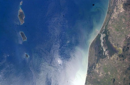 Crew Earth Observations (CEO) taken during Expedition Six