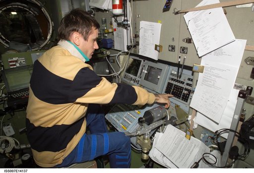 Expedition Seven Malenchenko at Simvol-Ts controls in Zvezda module