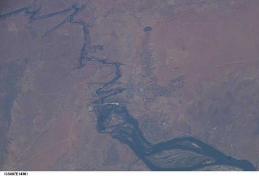 Earth observations taken by the Expedition Seven crew