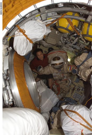 Lu after checkout of Orlan spacesuits