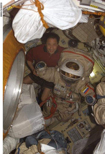 Lu after checkout of Orlan spacesuits