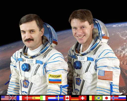 Expedition 8 crew portrait
