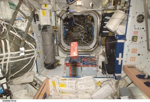 SPHERES ultrasound beacon tester floats in Node 1 during Expedition 8