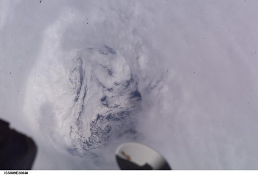 iss009e20648