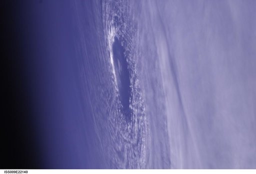 iss009e22140