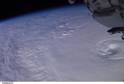 iss009e22701
