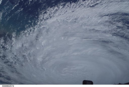 iss009e25172