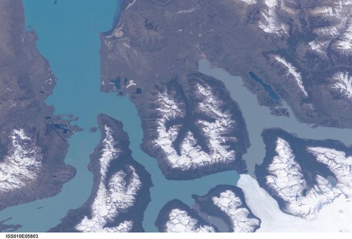 Earth Observations taken by the Expedition 10 crew