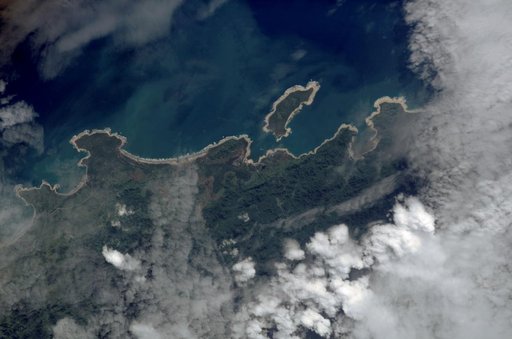 Earth Observations taken by the Expedition 10 crew