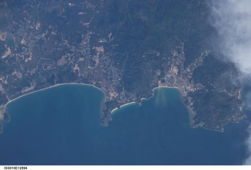 Earth Observations taken by the Expedition 10 crew