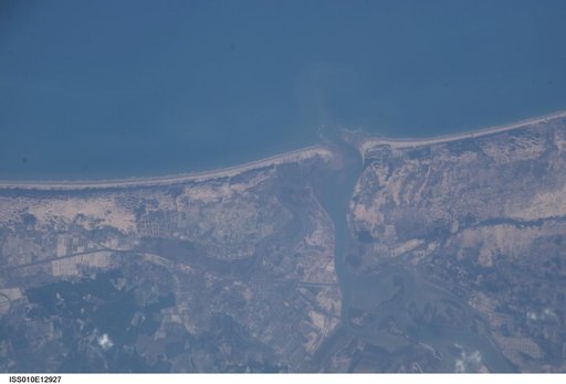Earth Observations taken by the Expedition 10 crew