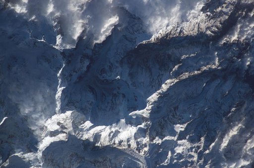 Earth Observations taken by the Expedition 10 crew