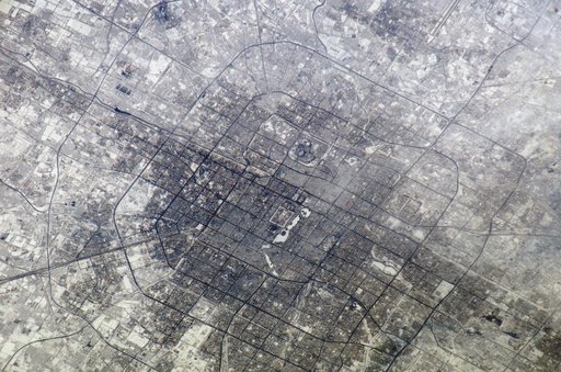 Earth Observations taken by the Expedition 10 crew