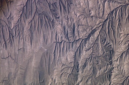 Earth Observations taken by the Expedition 10 crew