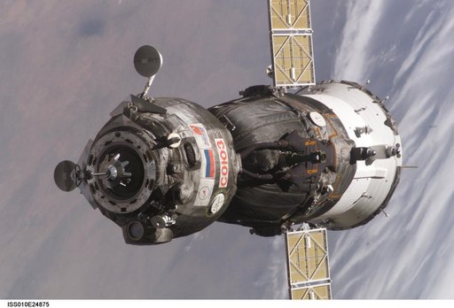 iss010e24875