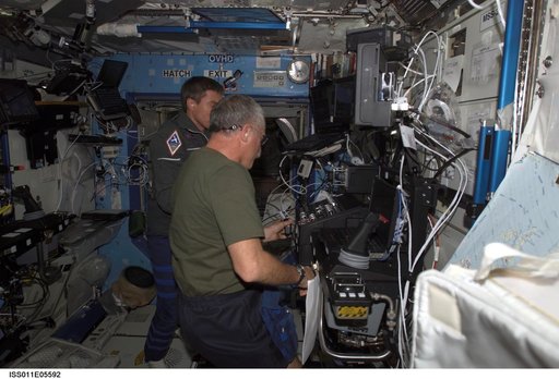Phillips and Krikalev  in U.S. Laboratory during SSRMS proficiency training