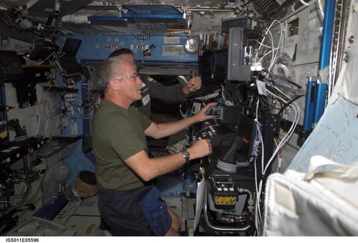 Phillips and Krikalev  in U.S. Laboratory during SSRMS proficiency training