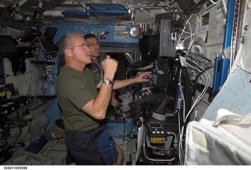 Phillips and Krikalev  in U.S. Laboratory during SSRMS proficiency training