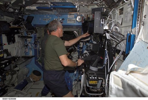 Phillips and Krikalev  in U.S. Laboratory during SSRMS proficiency training