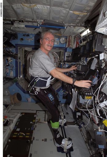 FOOT experiment (Foot/Ground Reaction Forces during Space Flight)
