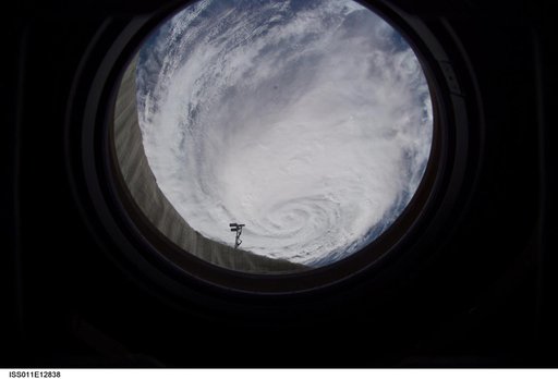 Earth observation taken by the Expedition 11 crew