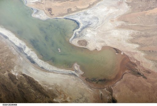Crew Earth Observations over Bolivia taken during Expedition 12