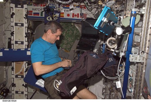 McArthur performs FOOT setup operations during Expedition 12