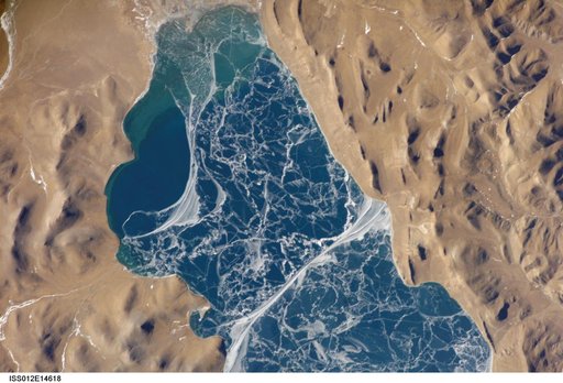 iss012e14618