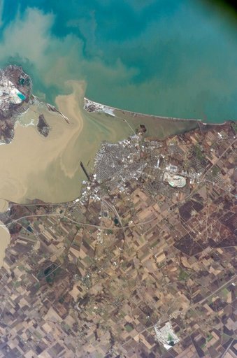 iss012e15050
