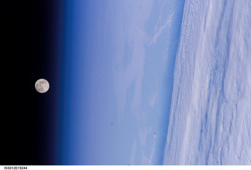 iss012e19244