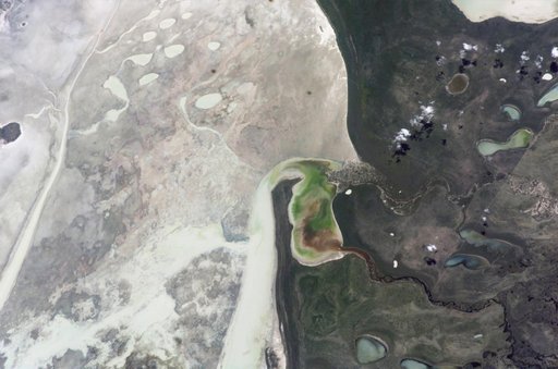 iss012e23057