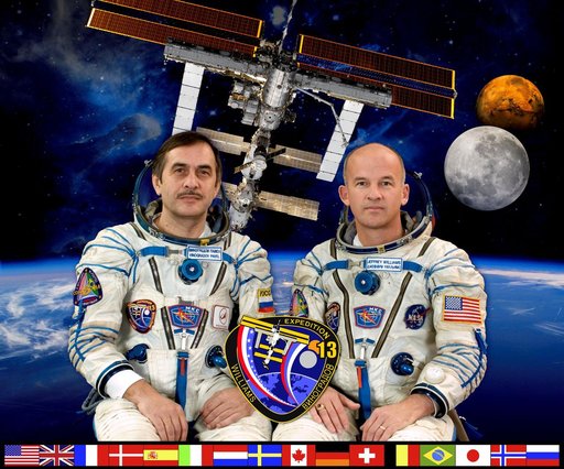 Expedition 13 crew portrait