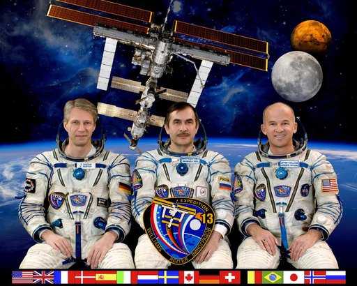 iss013-s-002a