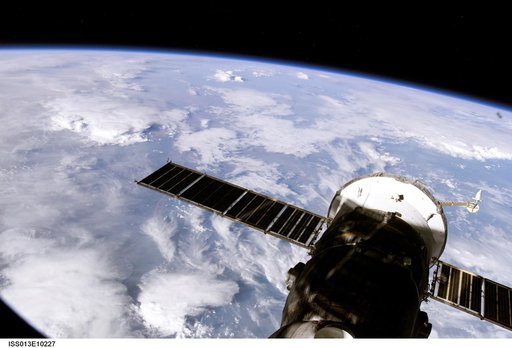 Earth Observations taken by the Expedition 13 crew