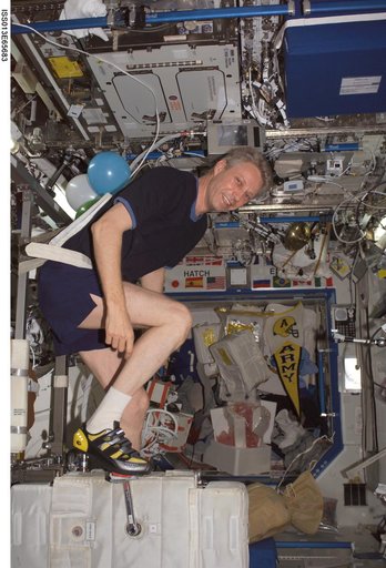 Reiter in U.S. Laboratory during Expedition 13