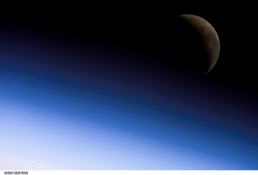 Earth Observations taken by the Expedition 13 crew