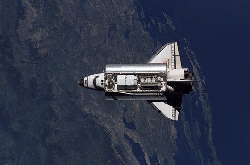 Atlantis and Payload on approach to the ISS