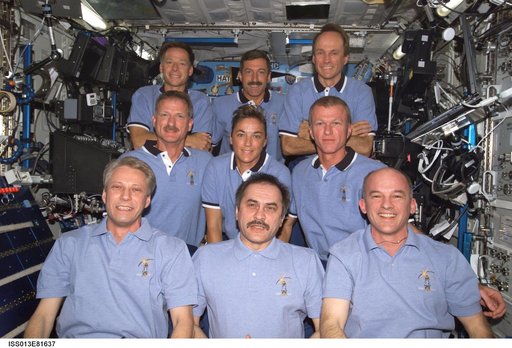 Expedition 13 / STS-115 Crewmember Portrait in the U.S. Laboratory