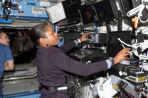Higginbotham at SSRMS controls in Destiny laboratory