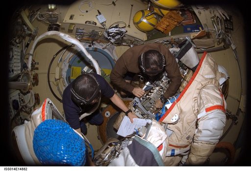 iss014e14882
